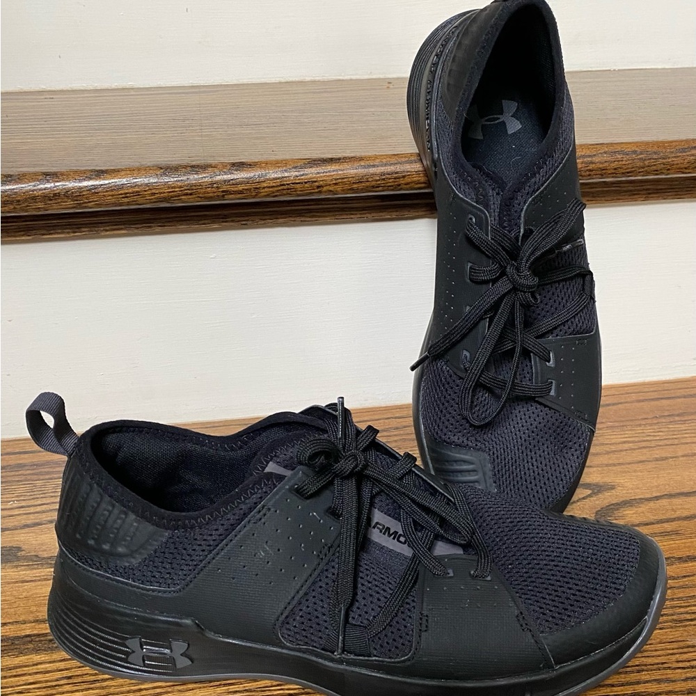 Men’s Under Armour sneakers